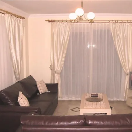 2 Bed, 2 Bath On Private Site Within 300 Metres Of The Beach Lejlighed Bogazici